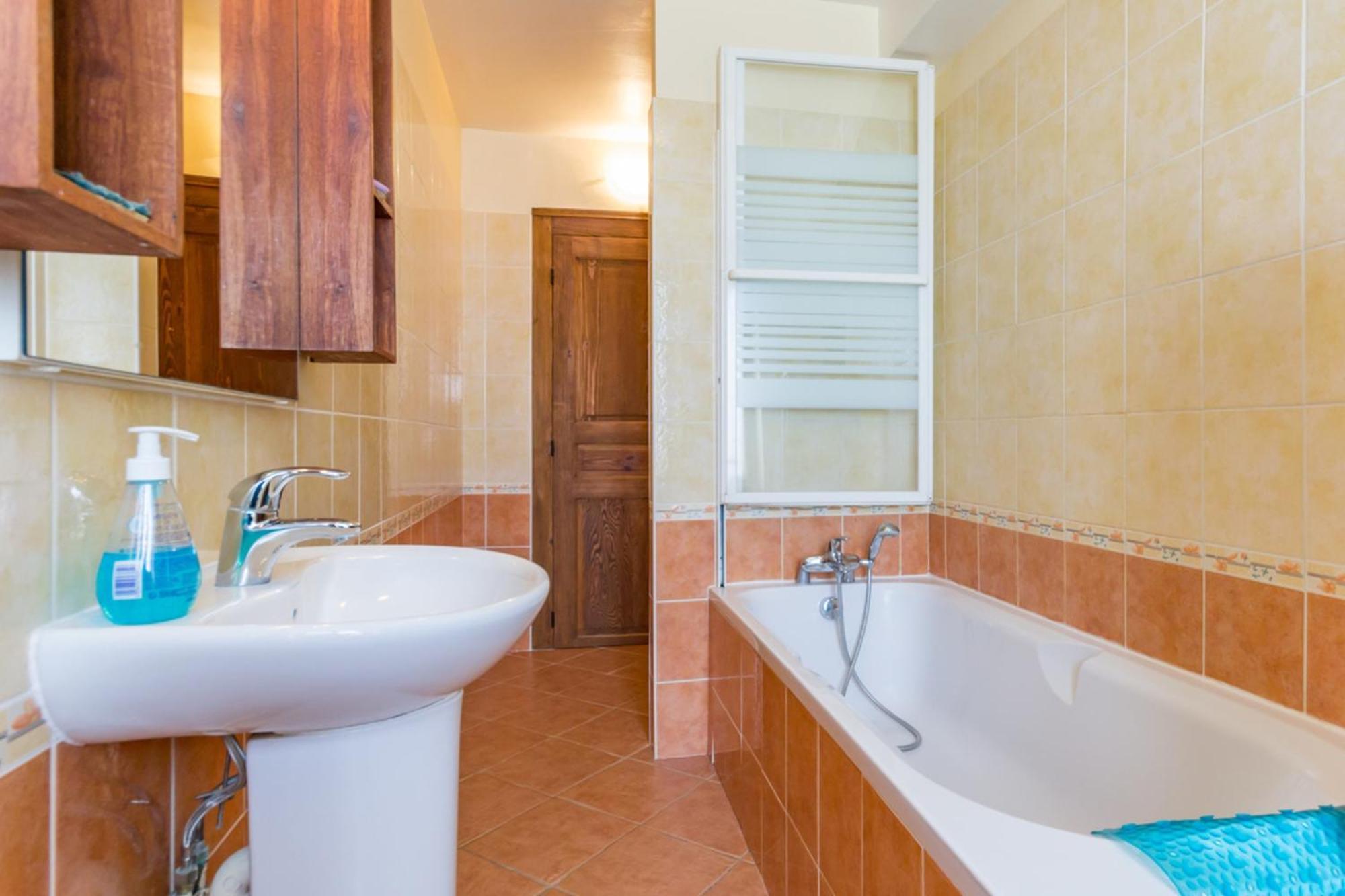 Maison Chaleureuse A Eringes Avec Jardin Et Parking Inclus Экстерьер фото